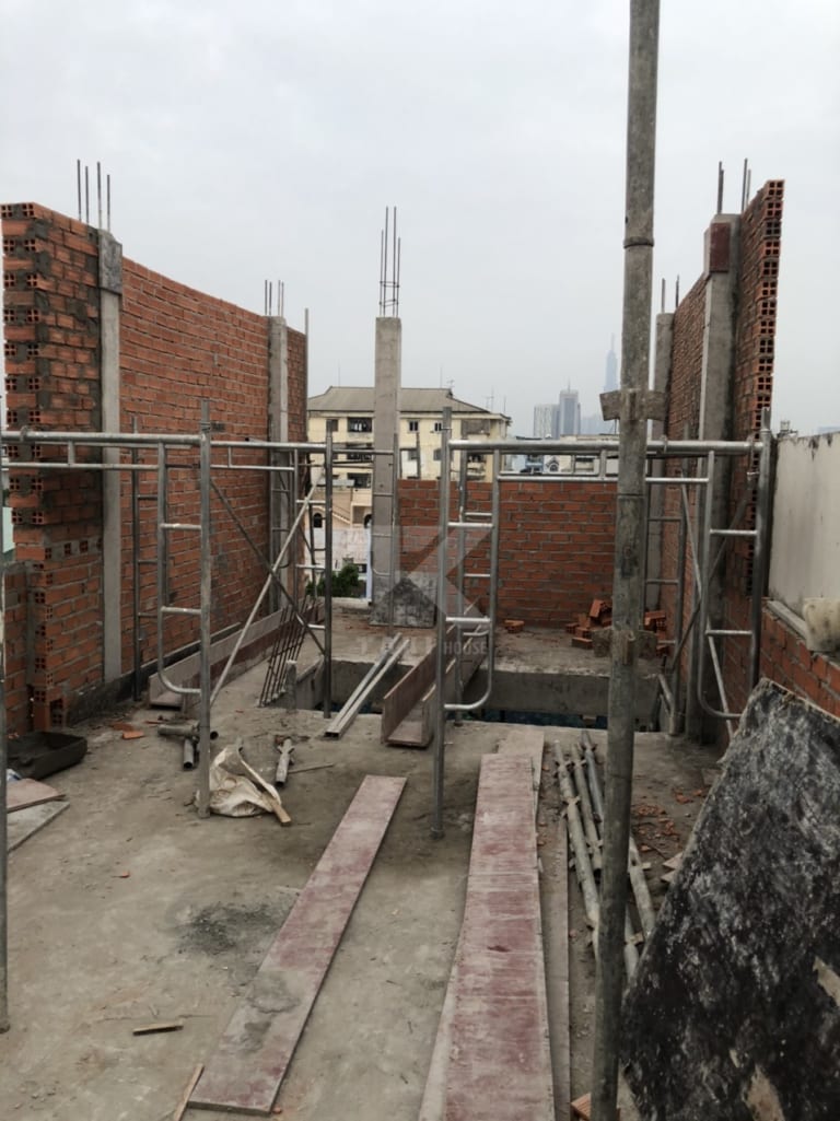 Thi công trọn gói nhà phố 4 tầng trong kiệt dùng kết cấu BTCT vững chắc