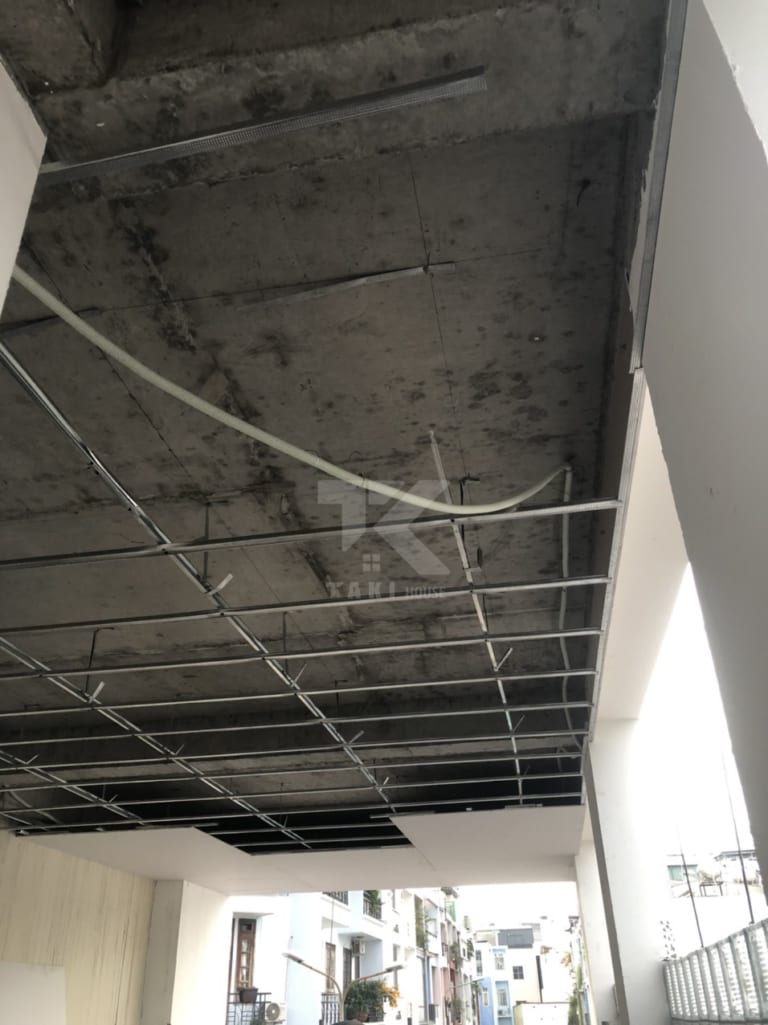 Thi công trọn gói nhà phố 4 tầng trong kiệt mặt tiền tối giản thông thoáng