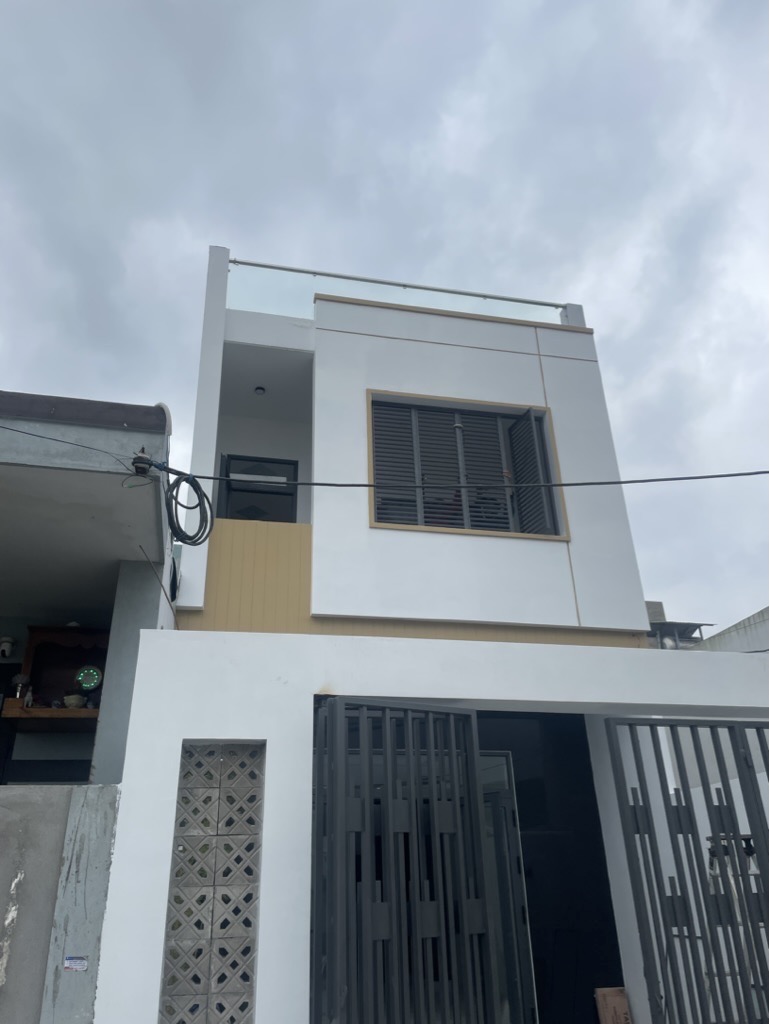 Thi công nhà phố 2 tầng Đà Nẵng – Móng băng 1 phương, vật liệu chính hãng 2 thi công nhà phố 2 tầng Đà Nẵng mặt tiền hiện đại, móng băng 1 phương