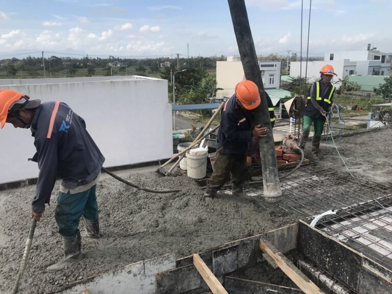 thi công nhà phố 2 tầng Đà Nẵng mặt tiền hiện đại, móng băng 1 phương