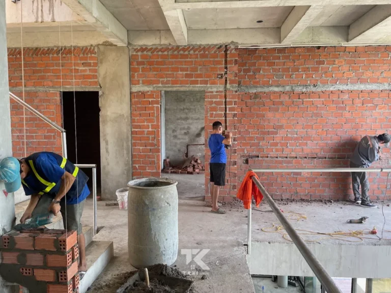 thi công hoàn thiện biệt thự ven sông Cổ Cò Đà Nẵng - xây tường ngăn
